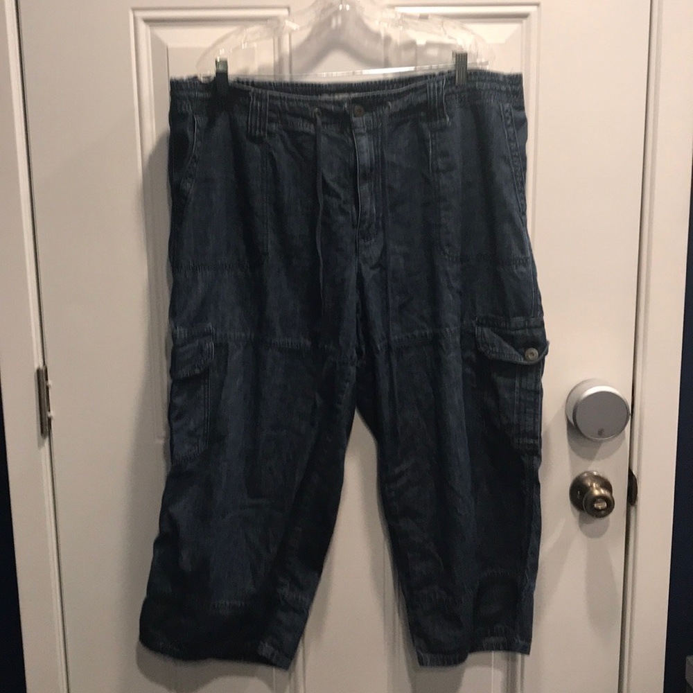 Liz Claiborne cargo capris